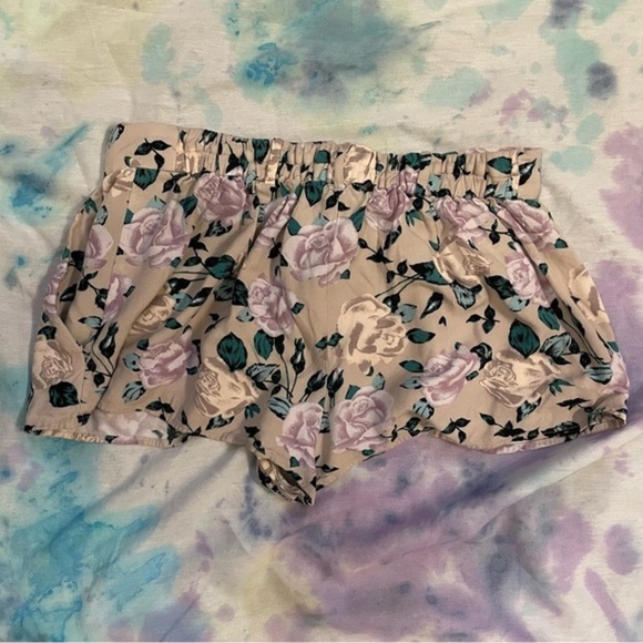 Talula Pants - TALULA floral shorts